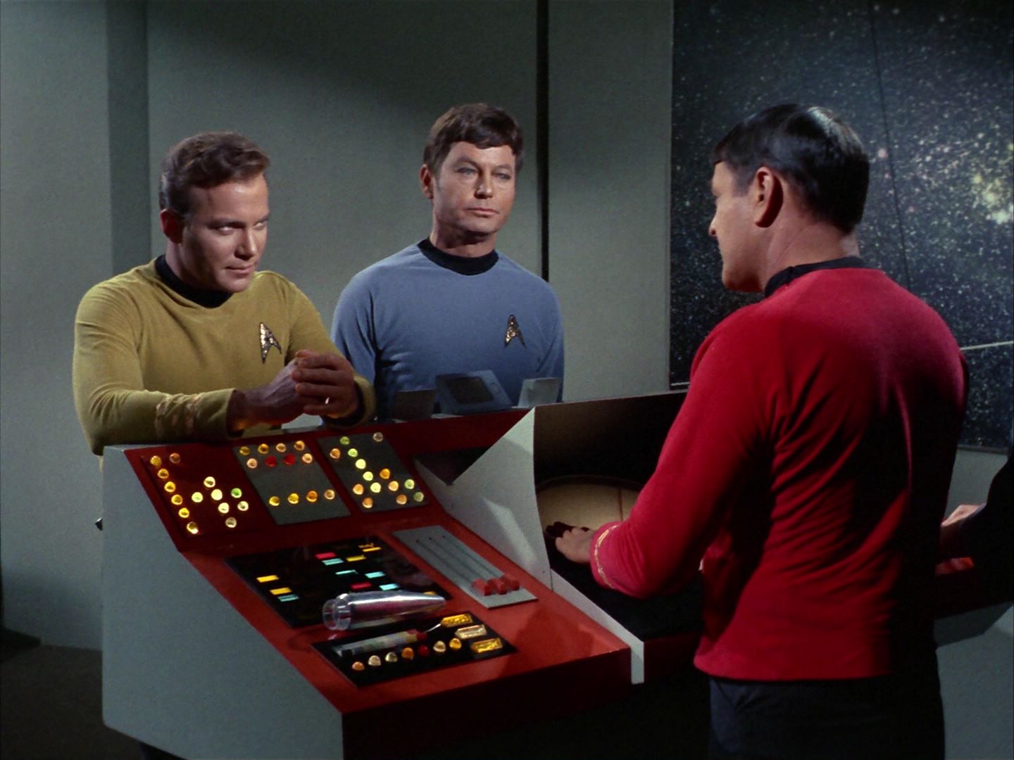 ariane179254_StarTrek_1x22_SpaceSeed_0342.jpg
