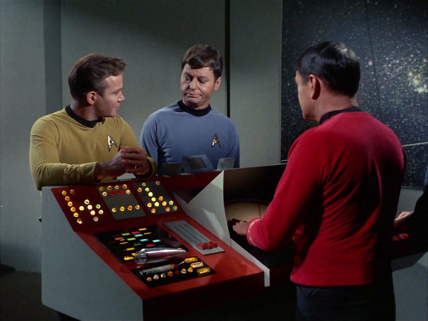 ariane179254_StarTrek_1x22_SpaceSeed_0345.jpg