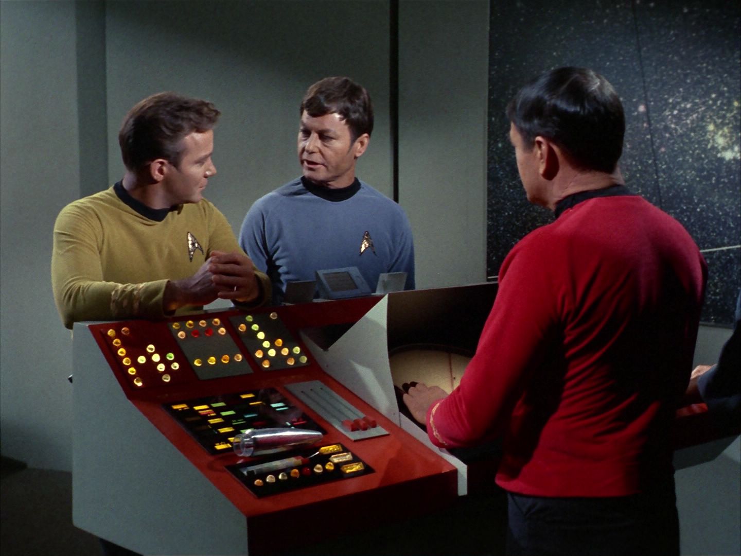 ariane179254_StarTrek_1x22_SpaceSeed_0348.jpg