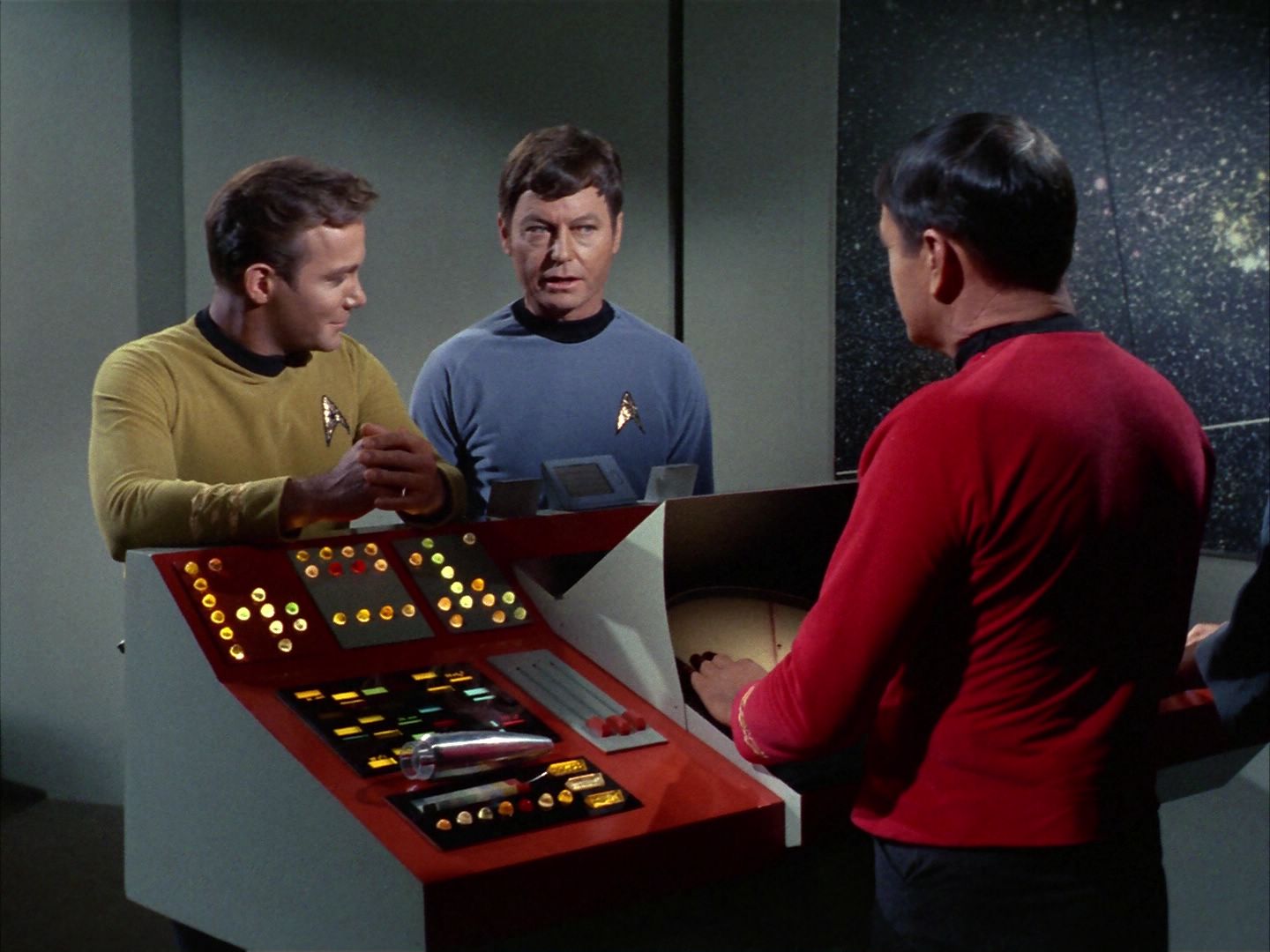 ariane179254_StarTrek_1x22_SpaceSeed_0349.jpg
