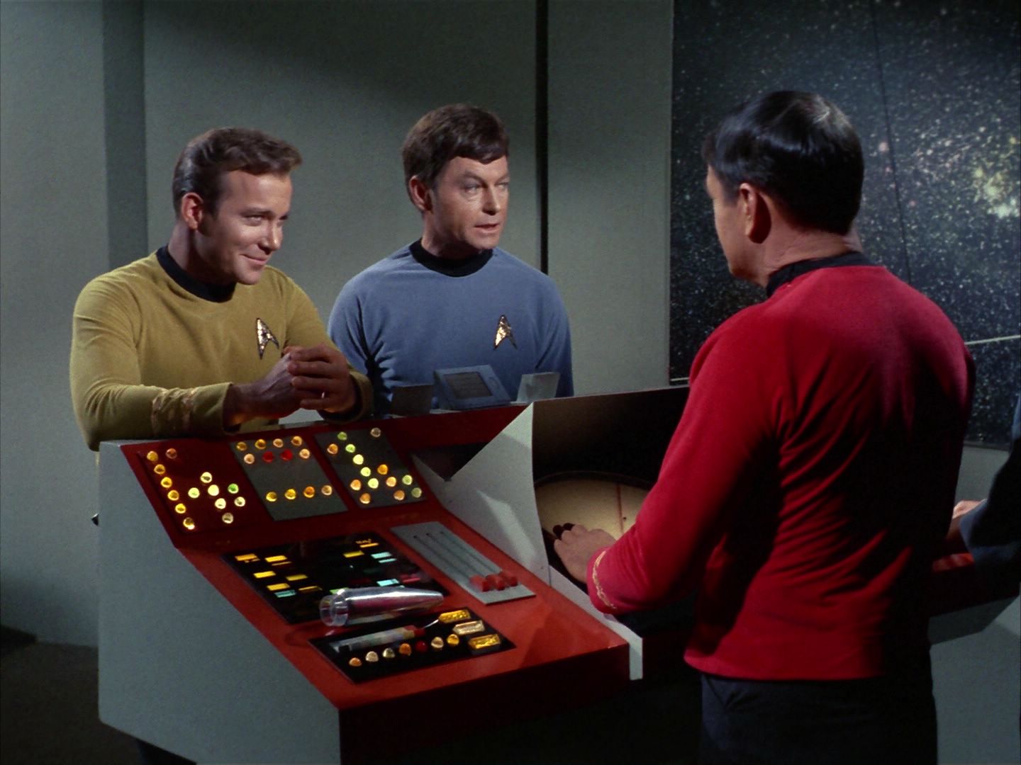ariane179254_StarTrek_1x22_SpaceSeed_0351.jpg