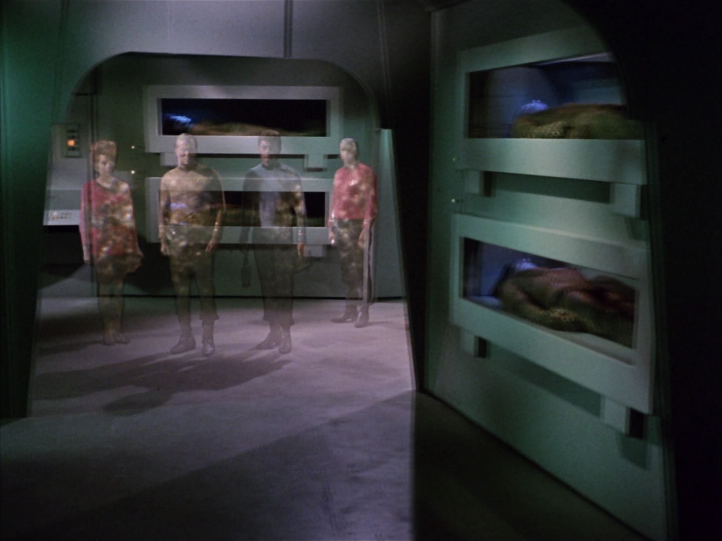ariane179254_StarTrek_1x22_SpaceSeed_0386.jpg