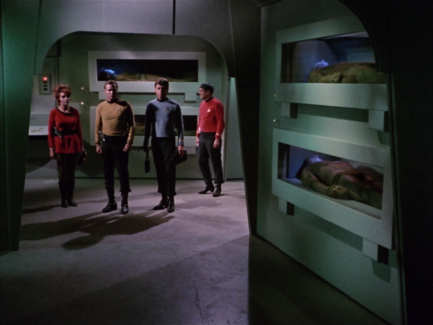 ariane179254_StarTrek_1x22_SpaceSeed_0389.jpg