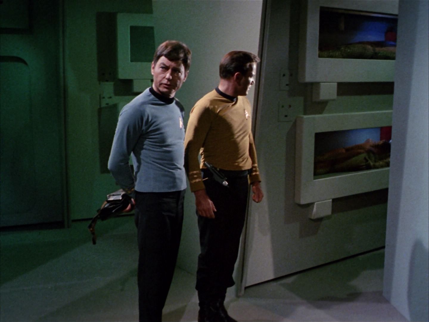 ariane179254_StarTrek_1x22_SpaceSeed_0443.jpg