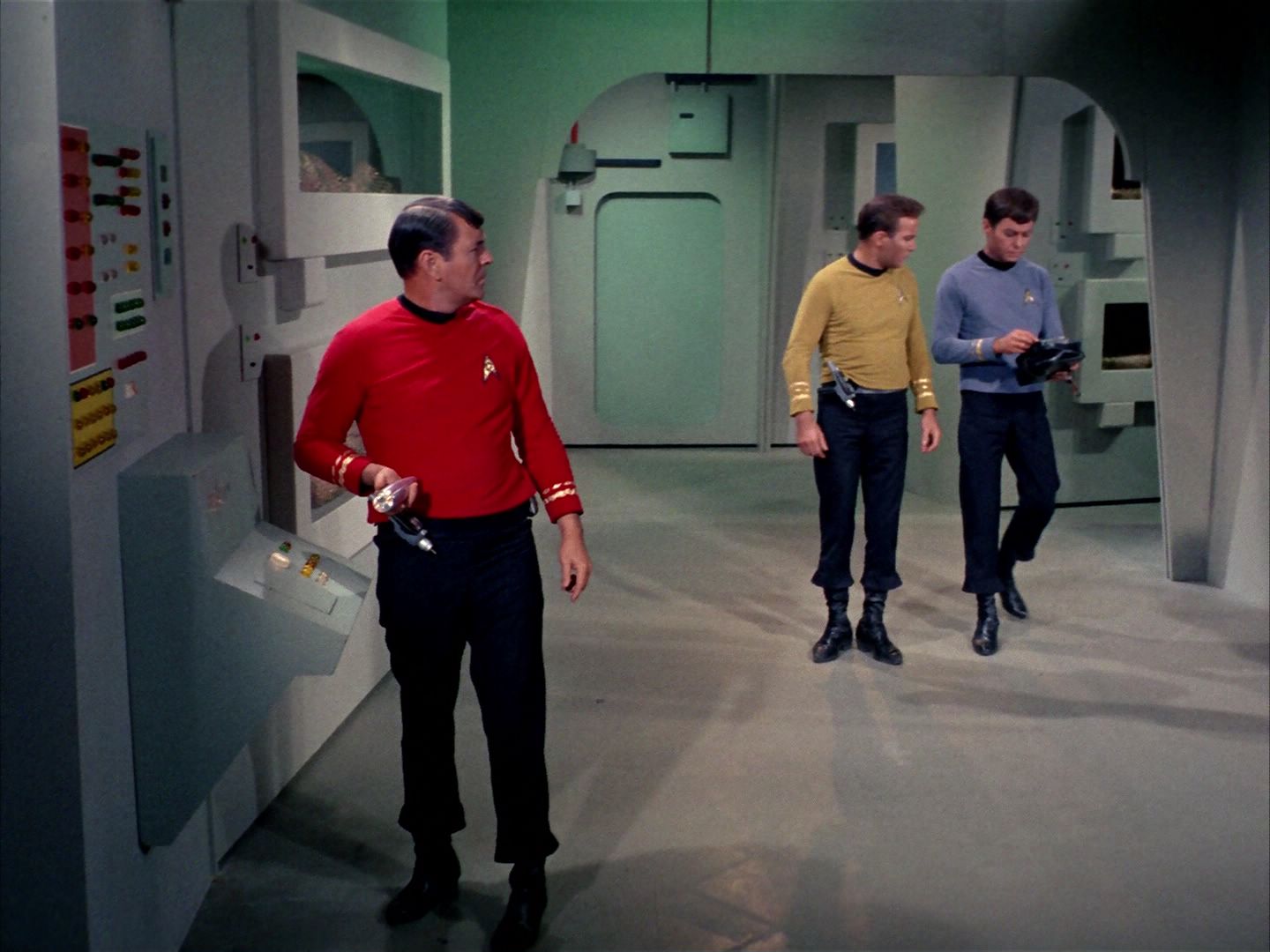 ariane179254_StarTrek_1x22_SpaceSeed_0451.jpg