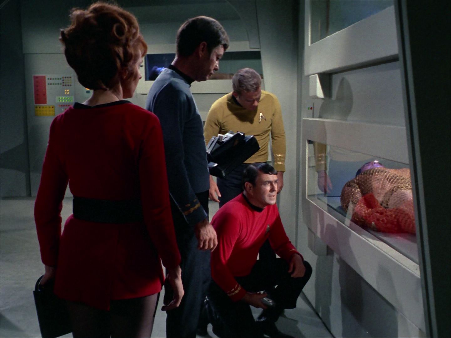 ariane179254_StarTrek_1x22_SpaceSeed_0460.jpg