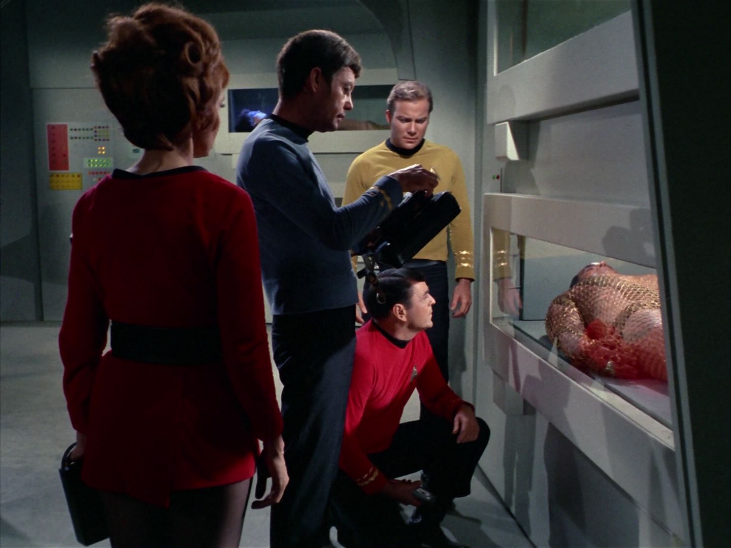 ariane179254_StarTrek_1x22_SpaceSeed_0475.jpg