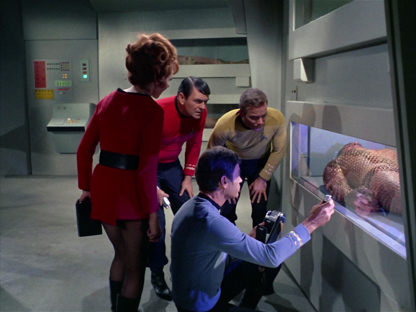 ariane179254_StarTrek_1x22_SpaceSeed_0540.jpg