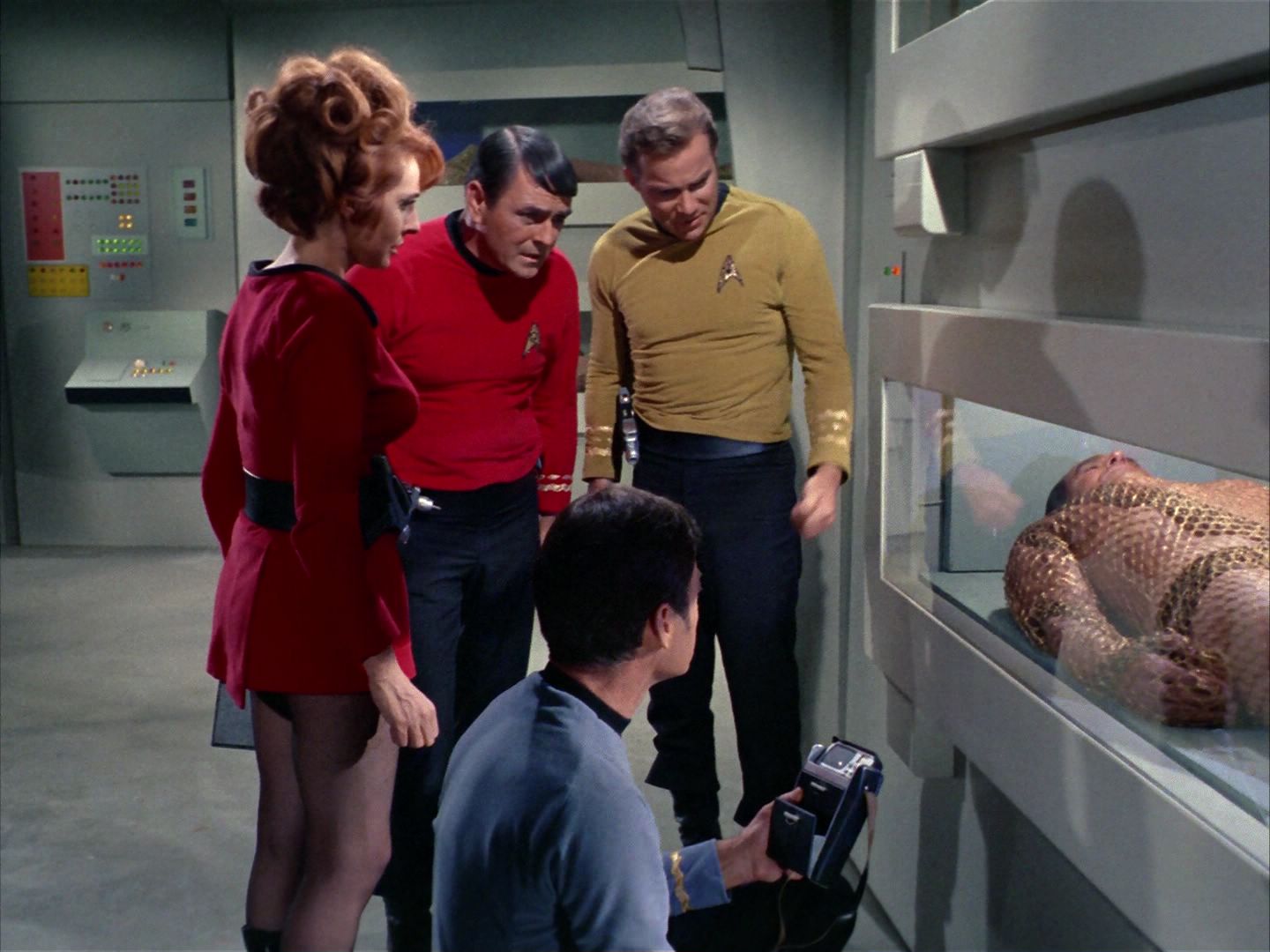 ariane179254_StarTrek_1x22_SpaceSeed_0545.jpg