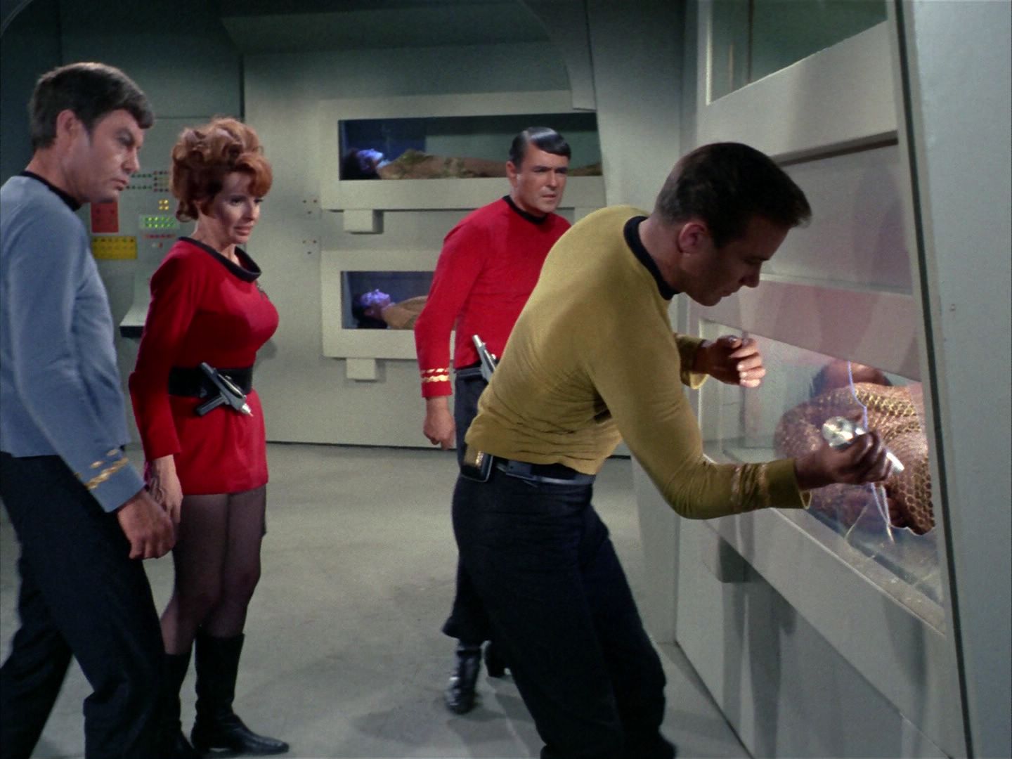 ariane179254_StarTrek_1x22_SpaceSeed_0555.jpg