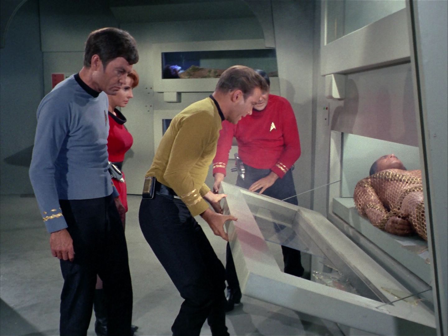 ariane179254_StarTrek_1x22_SpaceSeed_0571.jpg