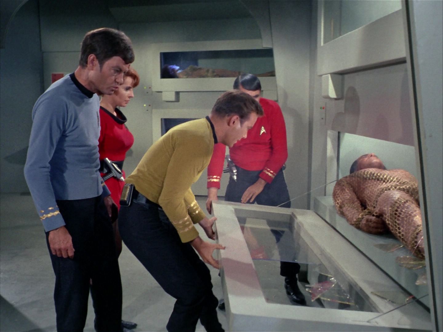 ariane179254_StarTrek_1x22_SpaceSeed_0572.jpg