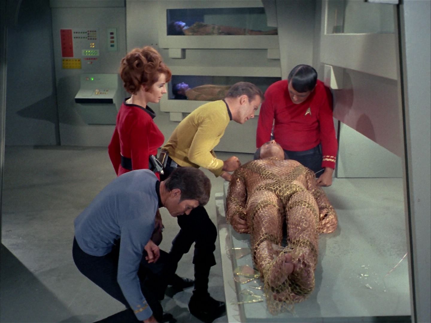 ariane179254_StarTrek_1x22_SpaceSeed_0577.jpg