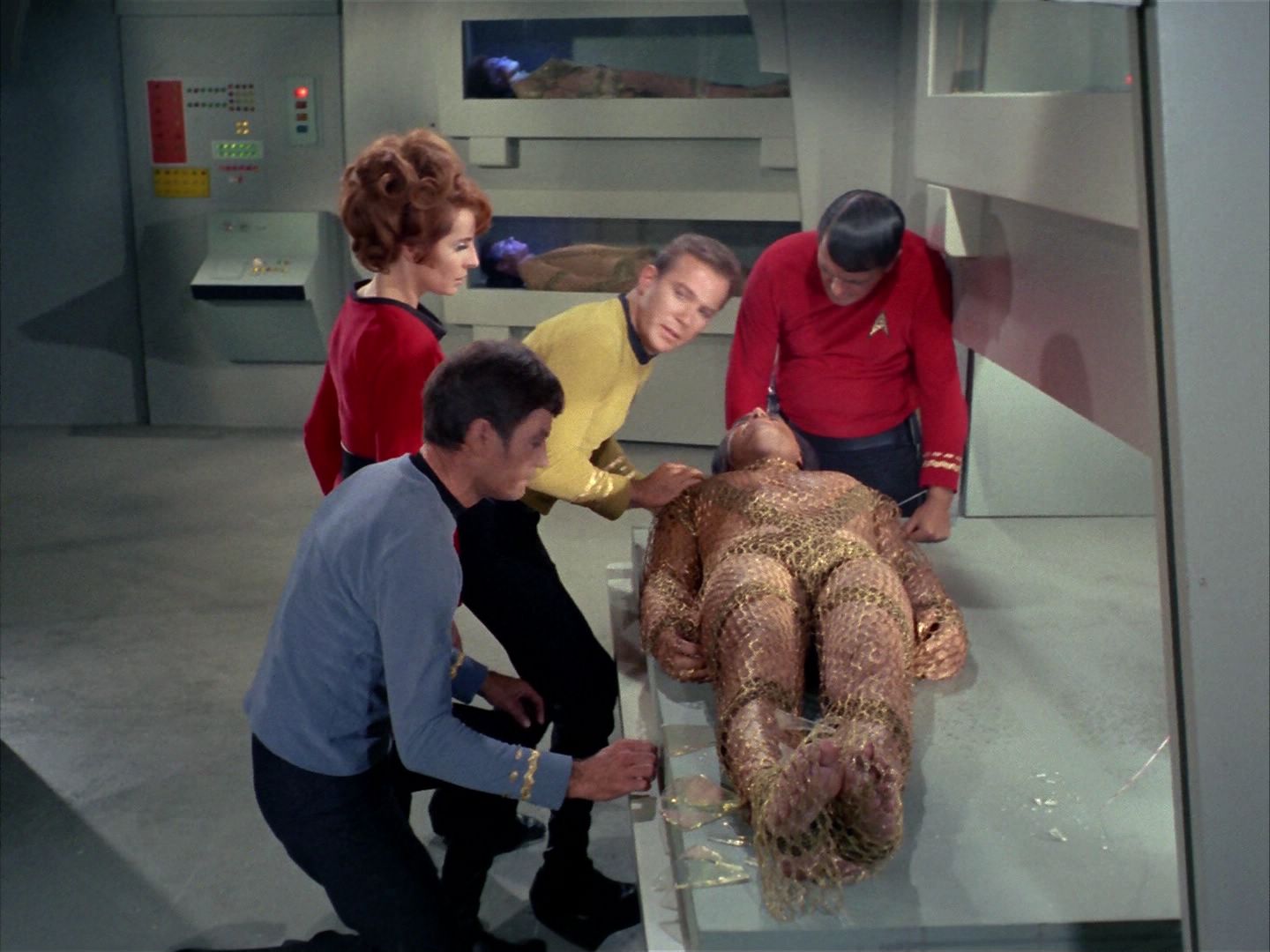 ariane179254_StarTrek_1x22_SpaceSeed_0579.jpg
