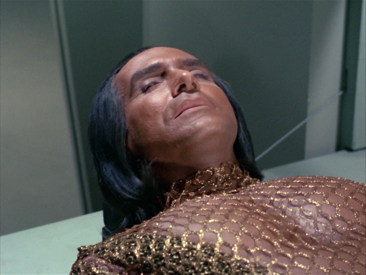 ariane179254_StarTrek_1x22_SpaceSeed_0586.jpg