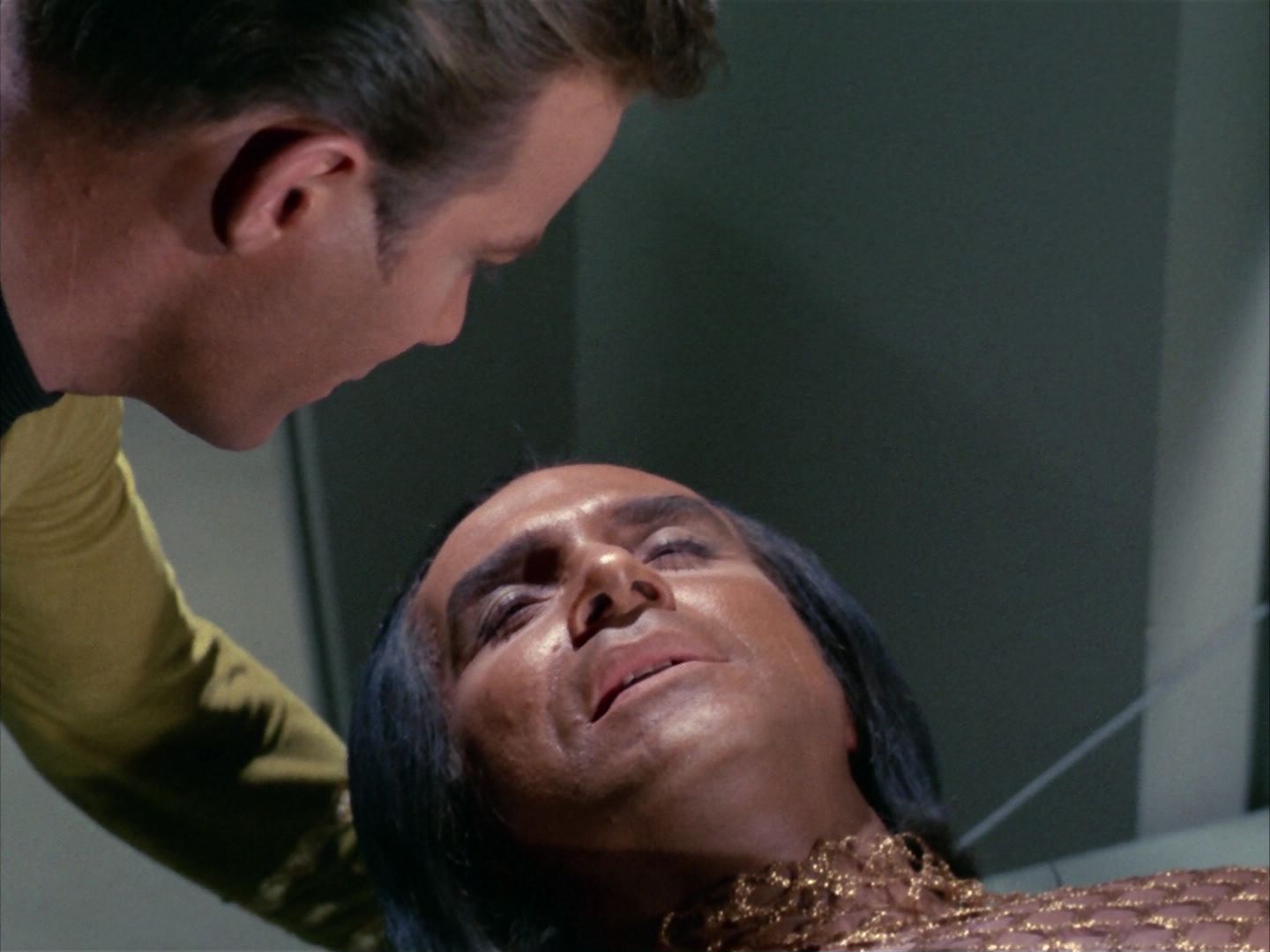 ariane179254_StarTrek_1x22_SpaceSeed_0606.jpg