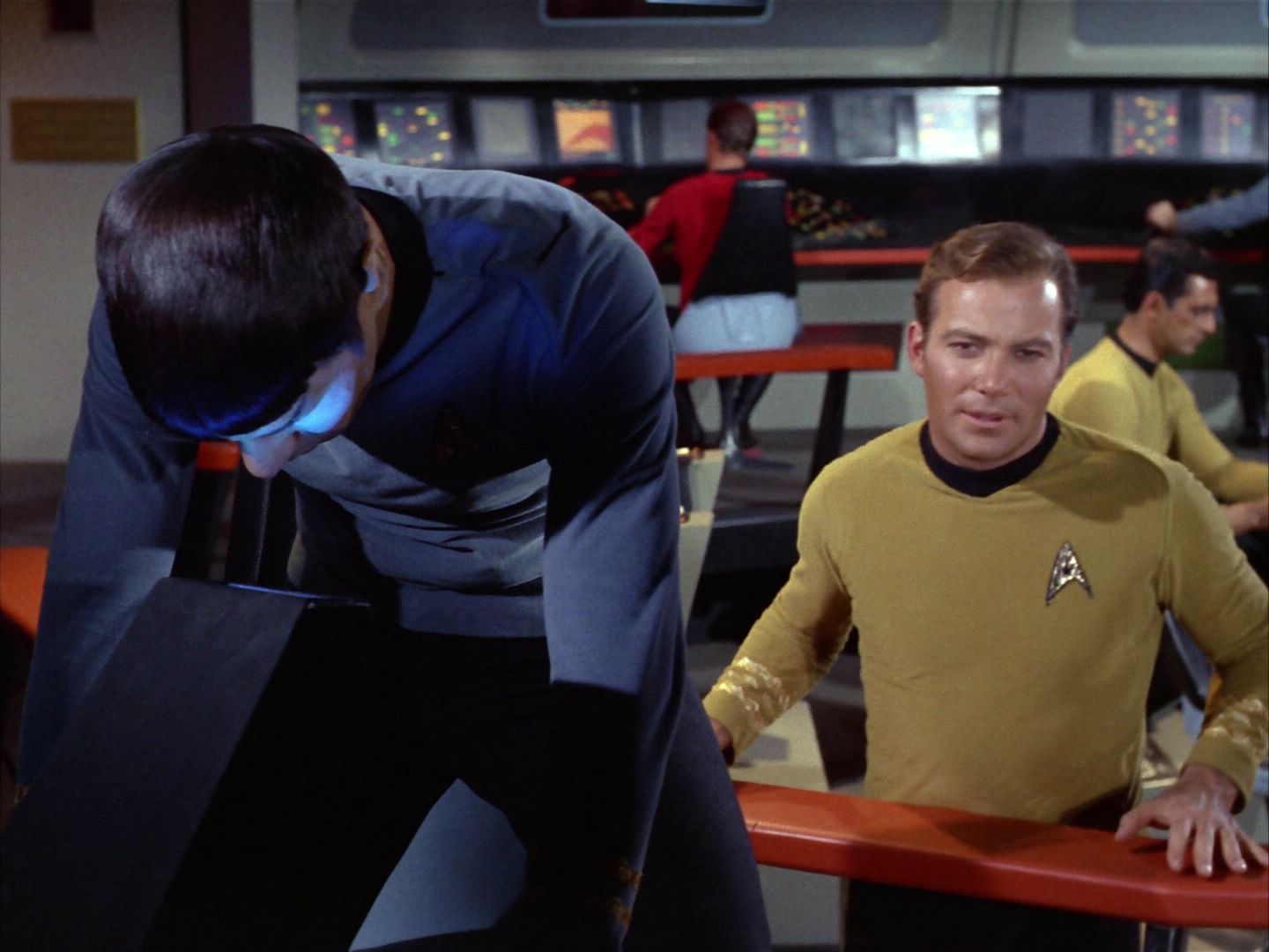 ariane179254_StarTrek_1x22_SpaceSeed_0691.jpg