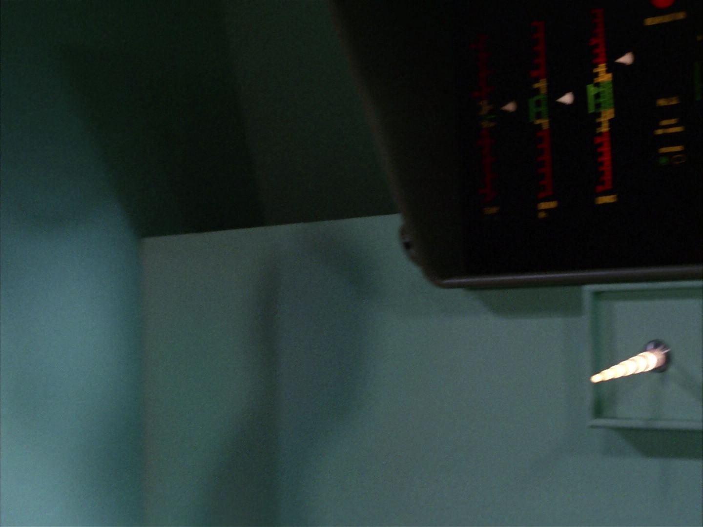 ariane179254_StarTrek_1x22_SpaceSeed_0820.jpg