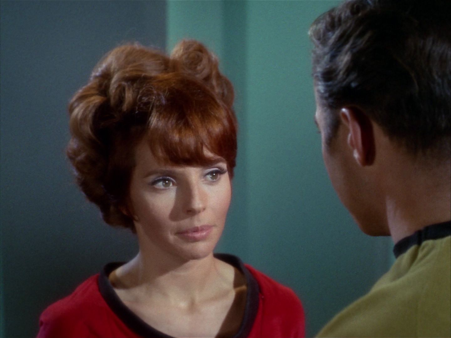 ariane179254_StarTrek_1x22_SpaceSeed_0904.jpg