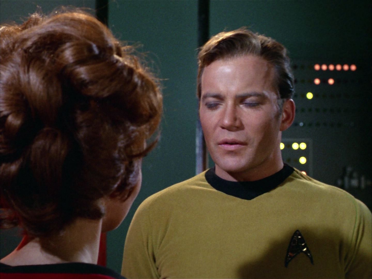 ariane179254_StarTrek_1x22_SpaceSeed_0926.jpg