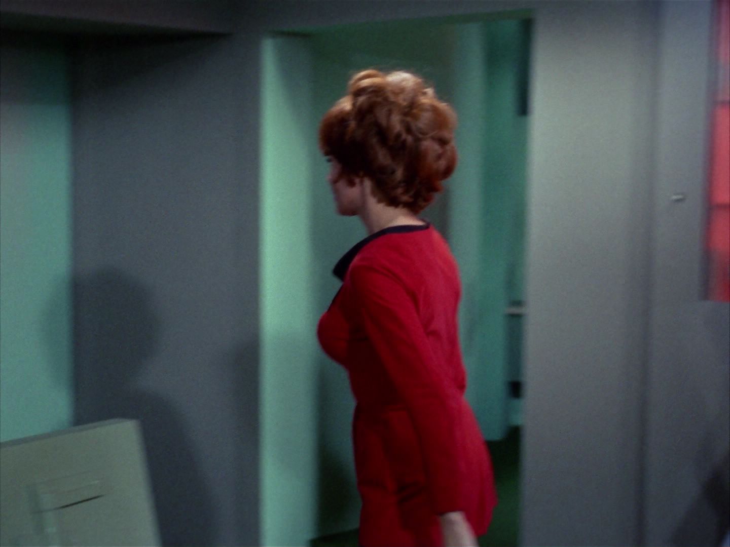 ariane179254_StarTrek_1x22_SpaceSeed_0932.jpg