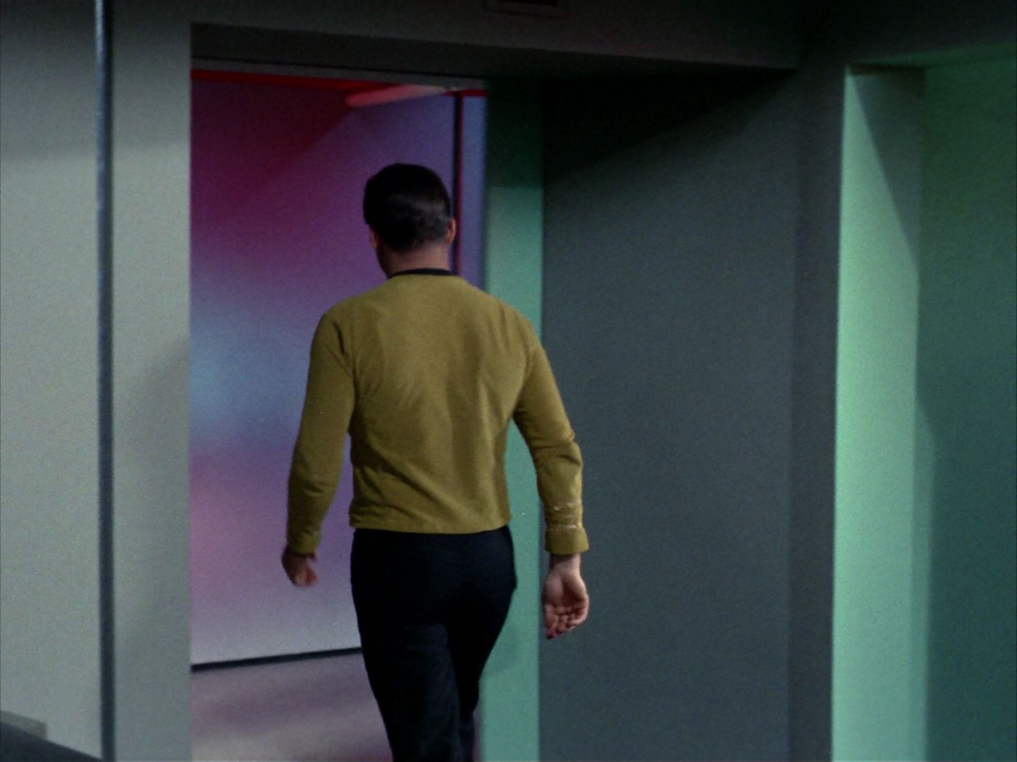 ariane179254_StarTrek_1x22_SpaceSeed_0947.jpg