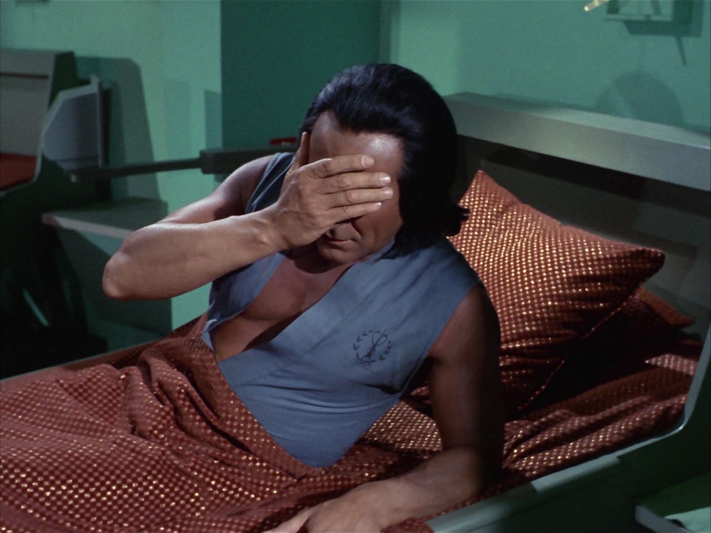 ariane179254_StarTrek_1x22_SpaceSeed_0960.jpg