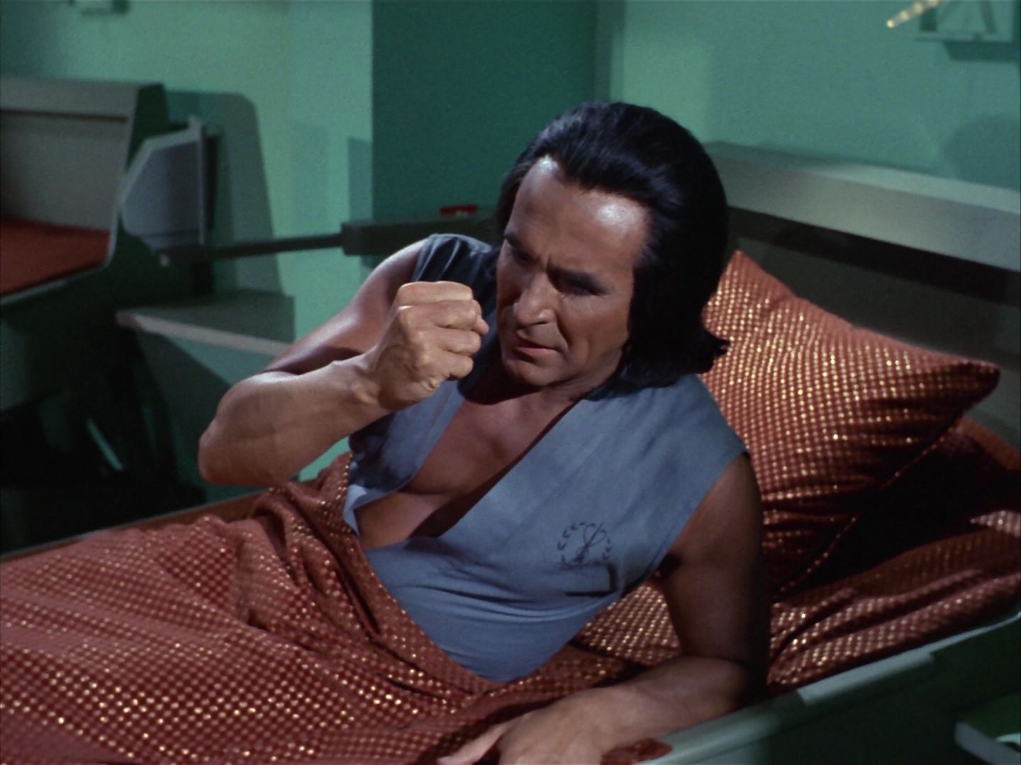 ariane179254_StarTrek_1x22_SpaceSeed_0967.jpg