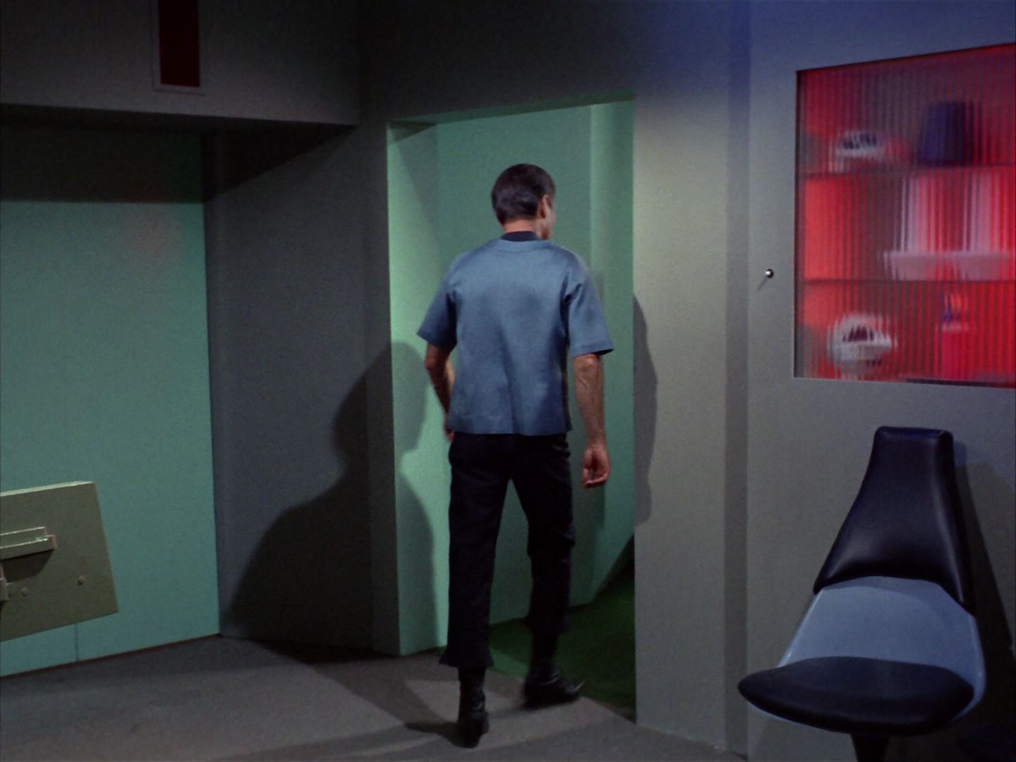 ariane179254_StarTrek_1x22_SpaceSeed_1017.jpg