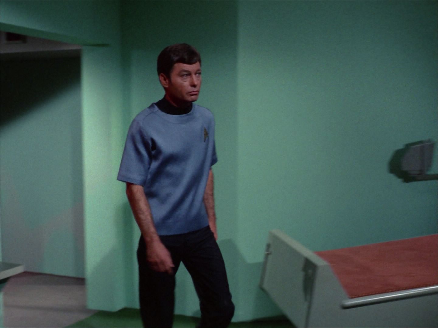 ariane179254_StarTrek_1x22_SpaceSeed_1019.jpg