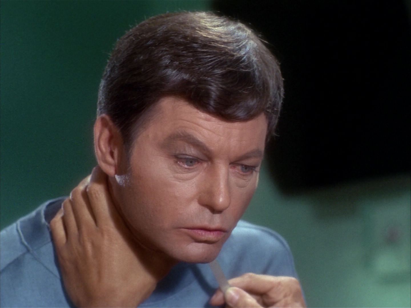 ariane179254_StarTrek_1x22_SpaceSeed_1054.jpg