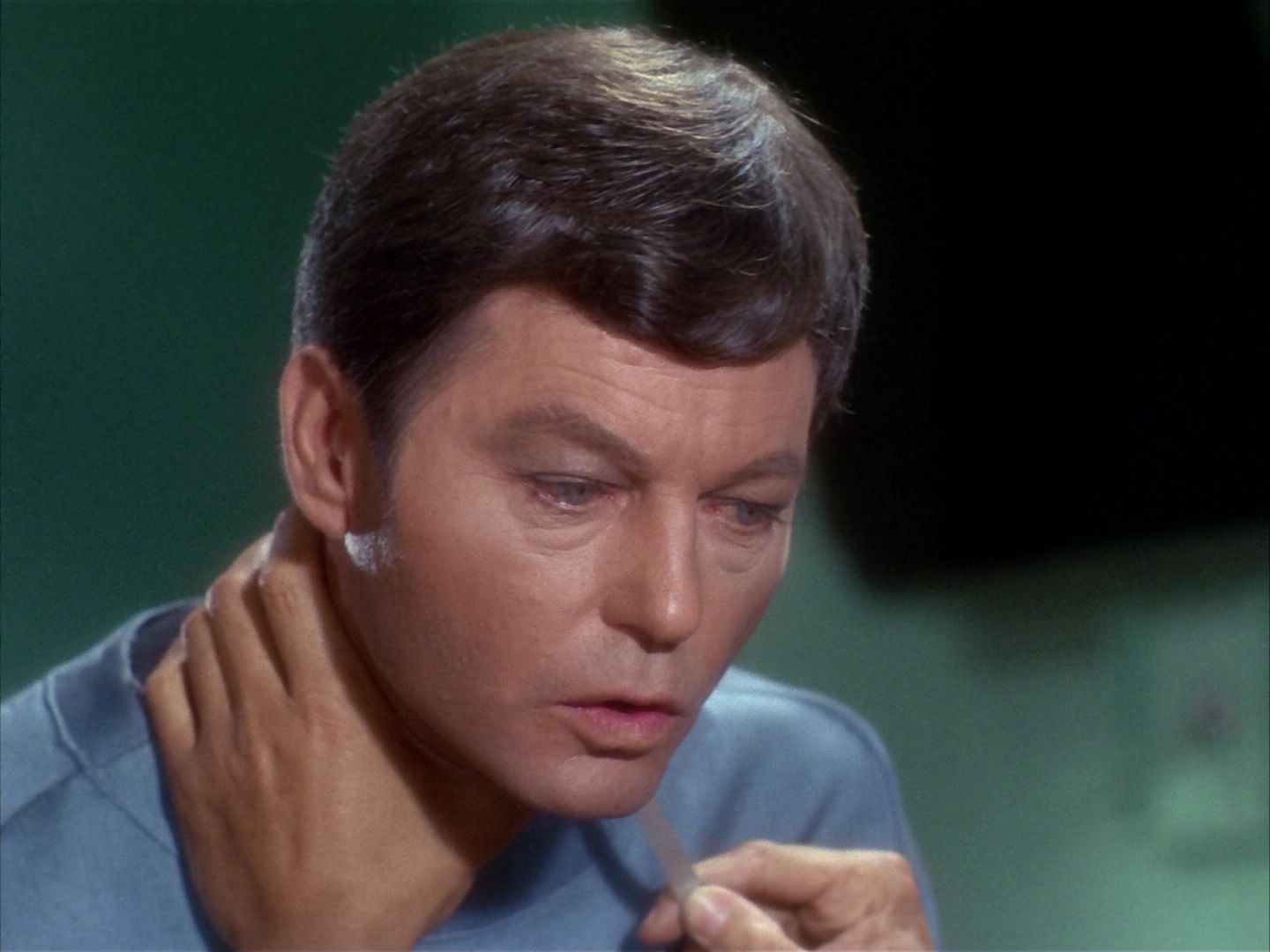 ariane179254_StarTrek_1x22_SpaceSeed_1056.jpg