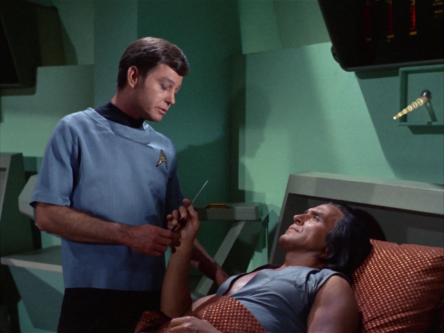 ariane179254_StarTrek_1x22_SpaceSeed_1088.jpg