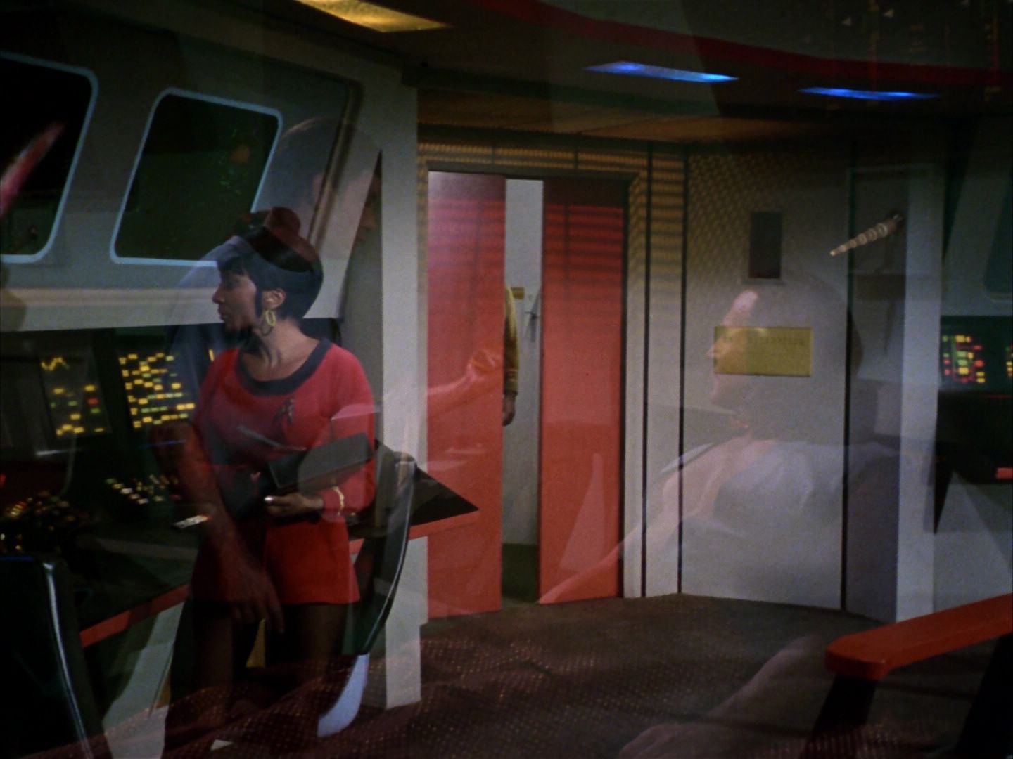 ariane179254_StarTrek_1x22_SpaceSeed_1286.jpg