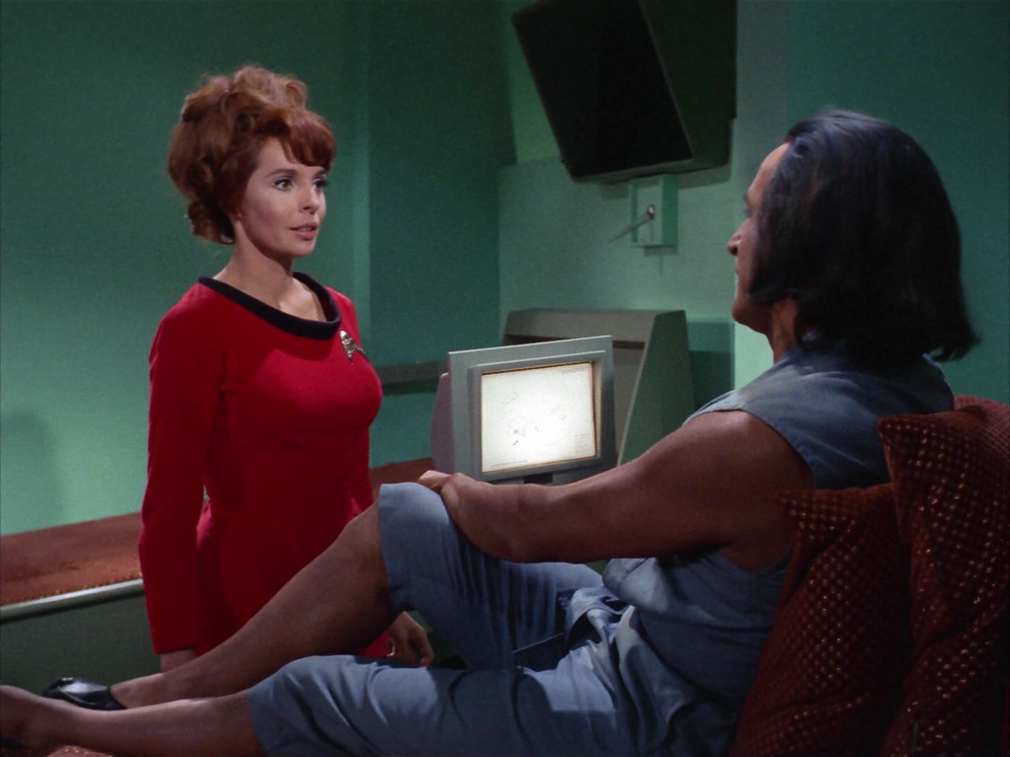 ariane179254_StarTrek_1x22_SpaceSeed_1397.jpg