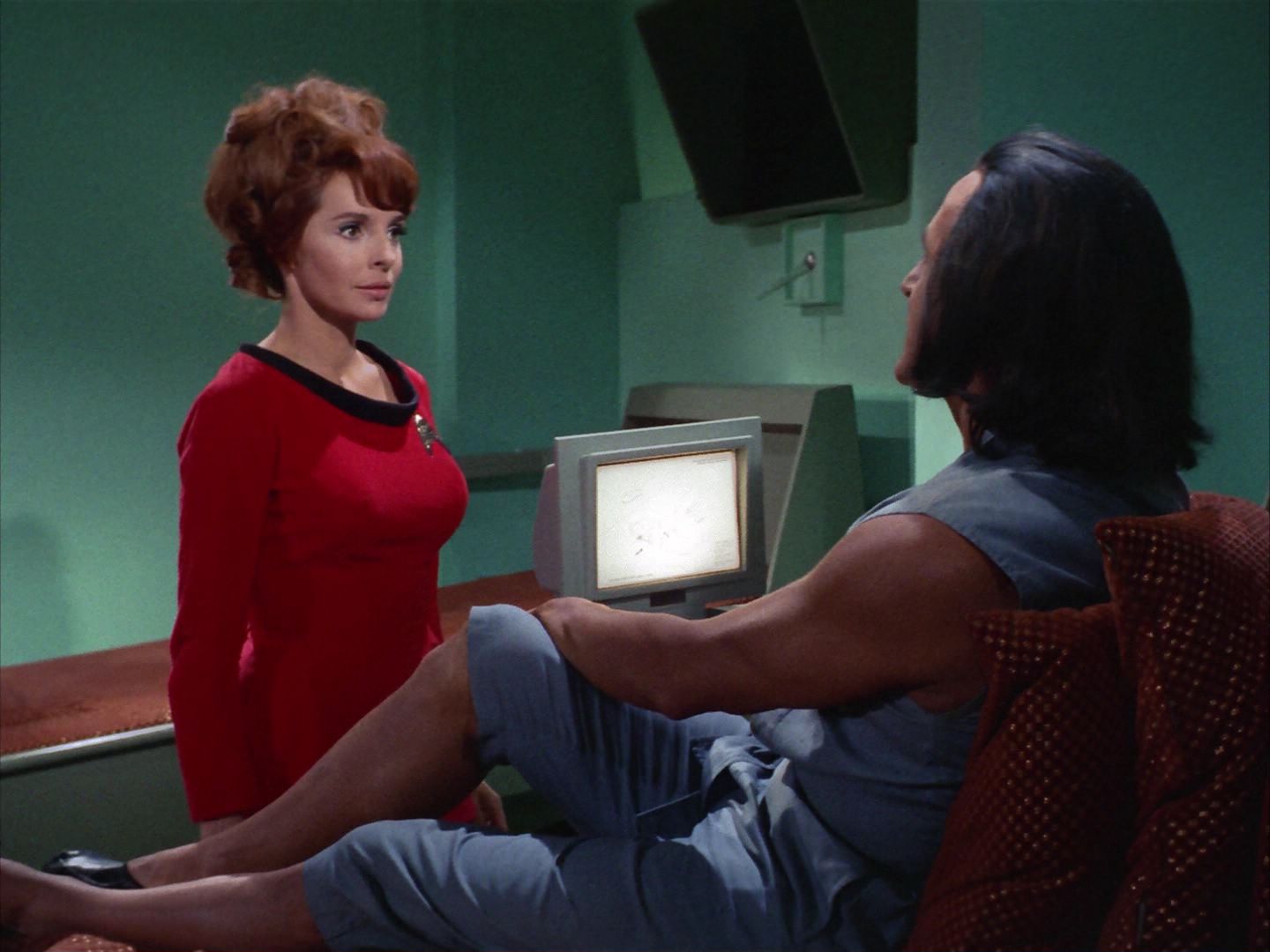 ariane179254_StarTrek_1x22_SpaceSeed_1401.jpg