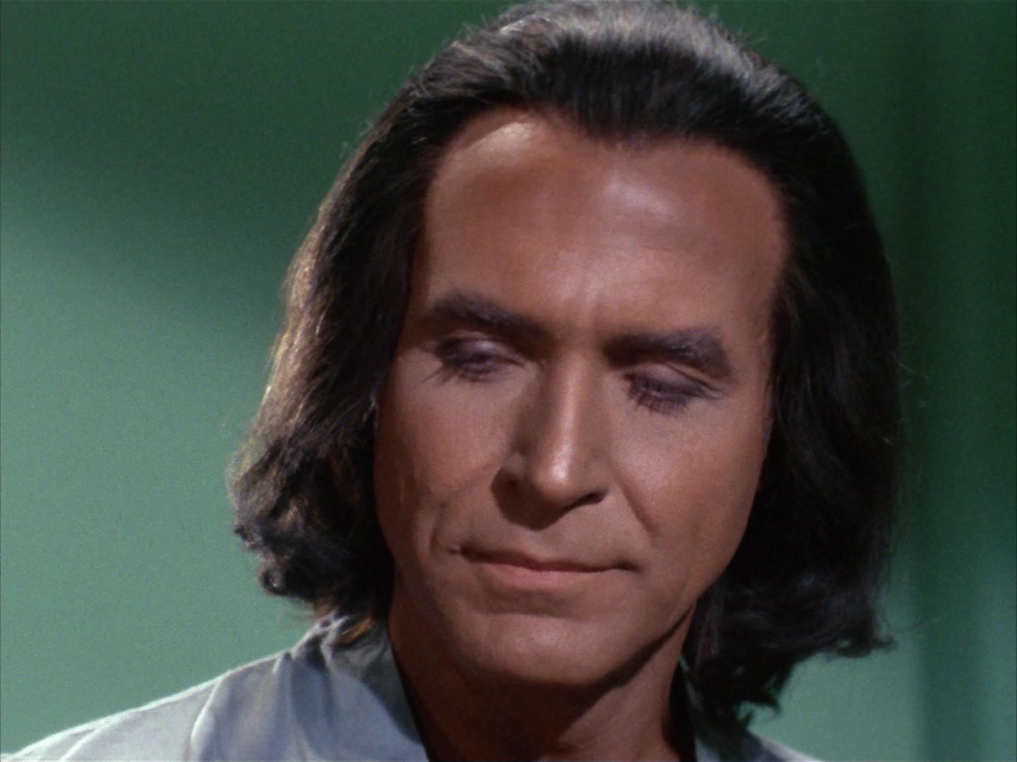 ariane179254_StarTrek_1x22_SpaceSeed_1424.jpg