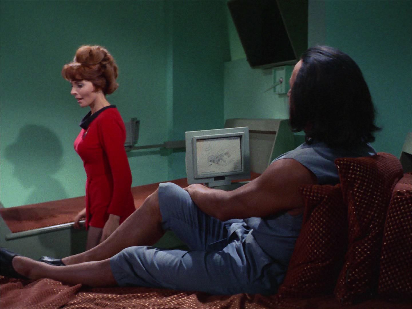 ariane179254_StarTrek_1x22_SpaceSeed_1429.jpg