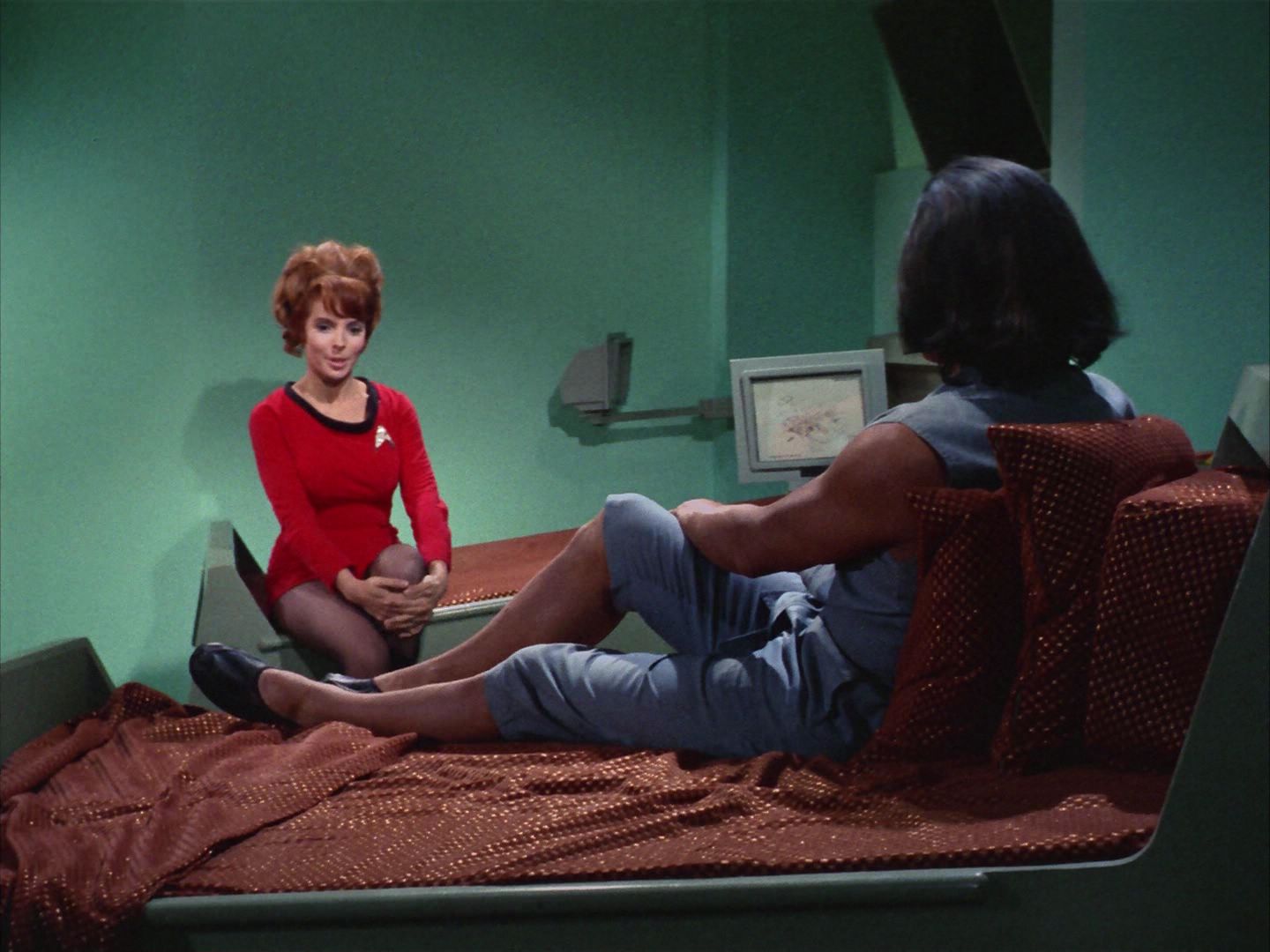 ariane179254_StarTrek_1x22_SpaceSeed_1435.jpg