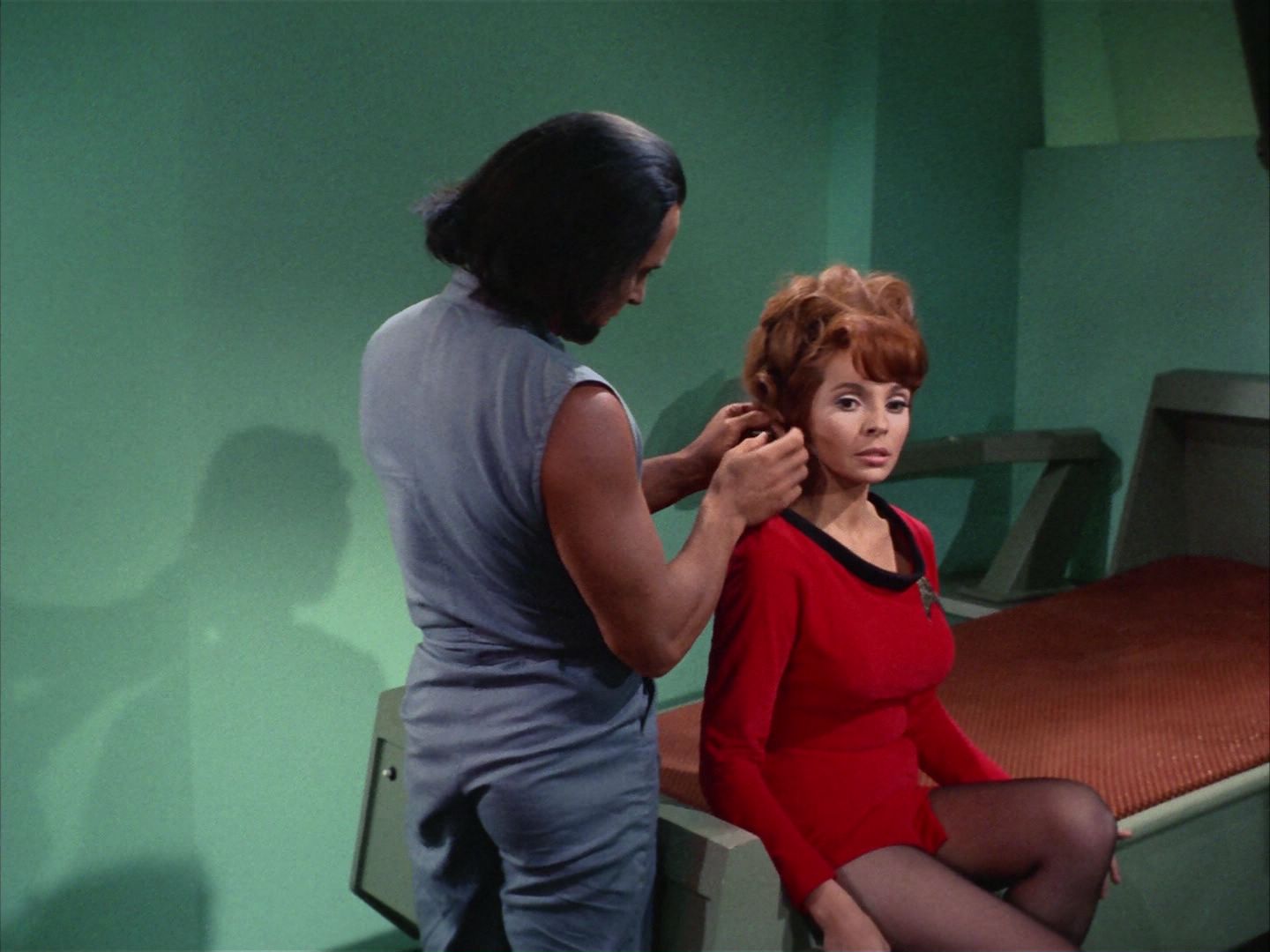 ariane179254_StarTrek_1x22_SpaceSeed_1453.jpg