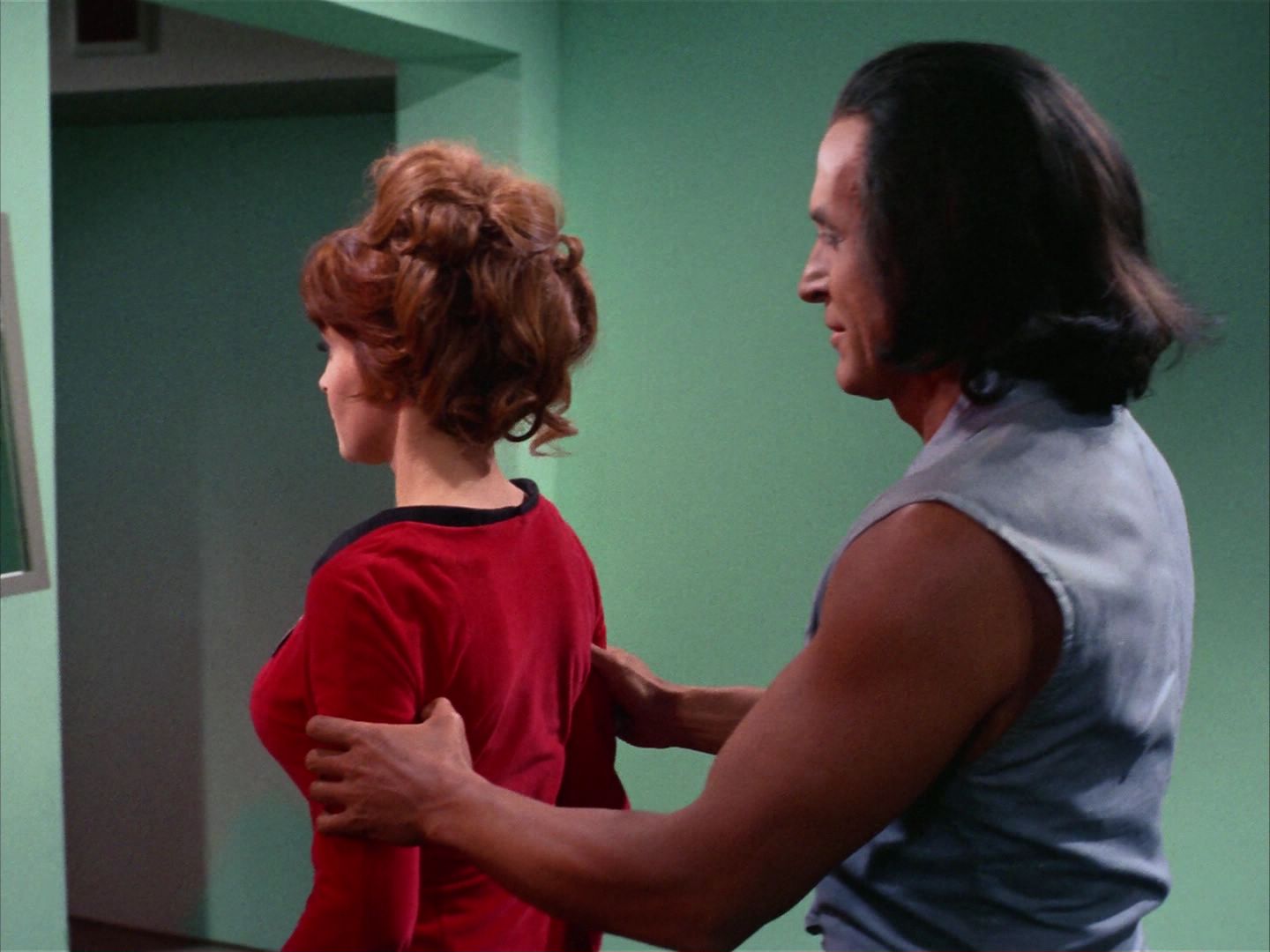 ariane179254_StarTrek_1x22_SpaceSeed_1462.jpg