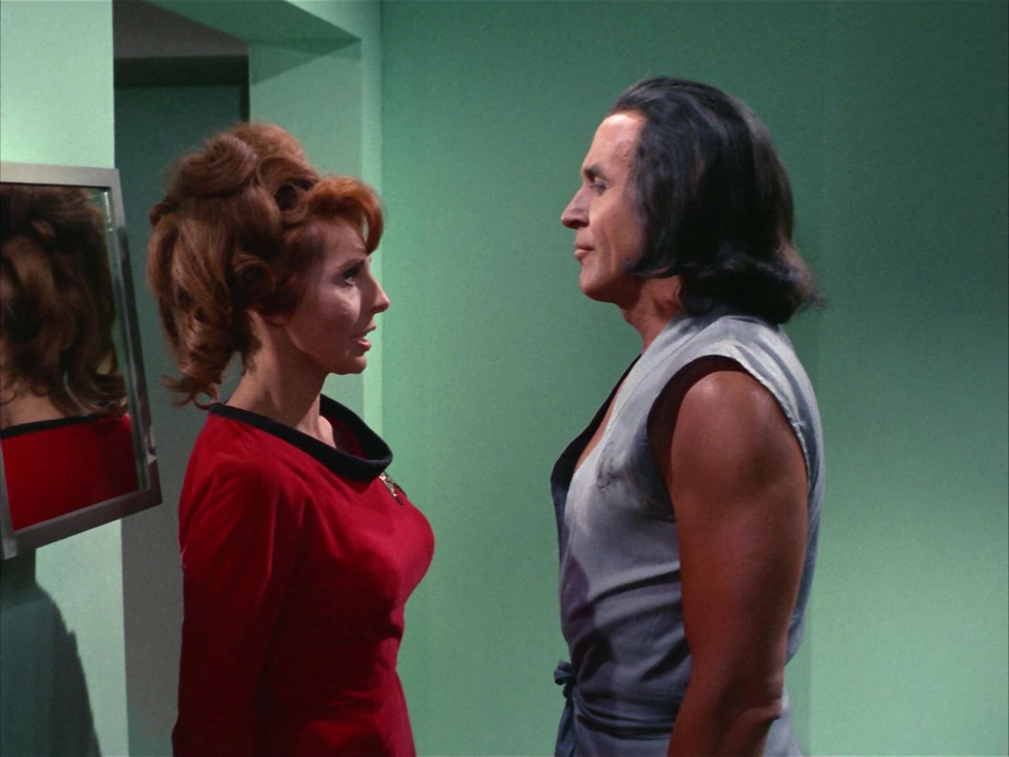 ariane179254_StarTrek_1x22_SpaceSeed_1513.jpg