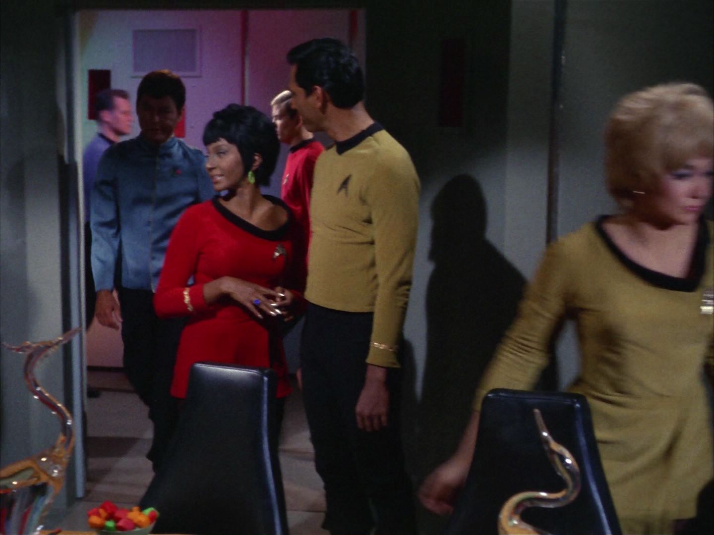 ariane179254_StarTrek_1x22_SpaceSeed_1535.jpg