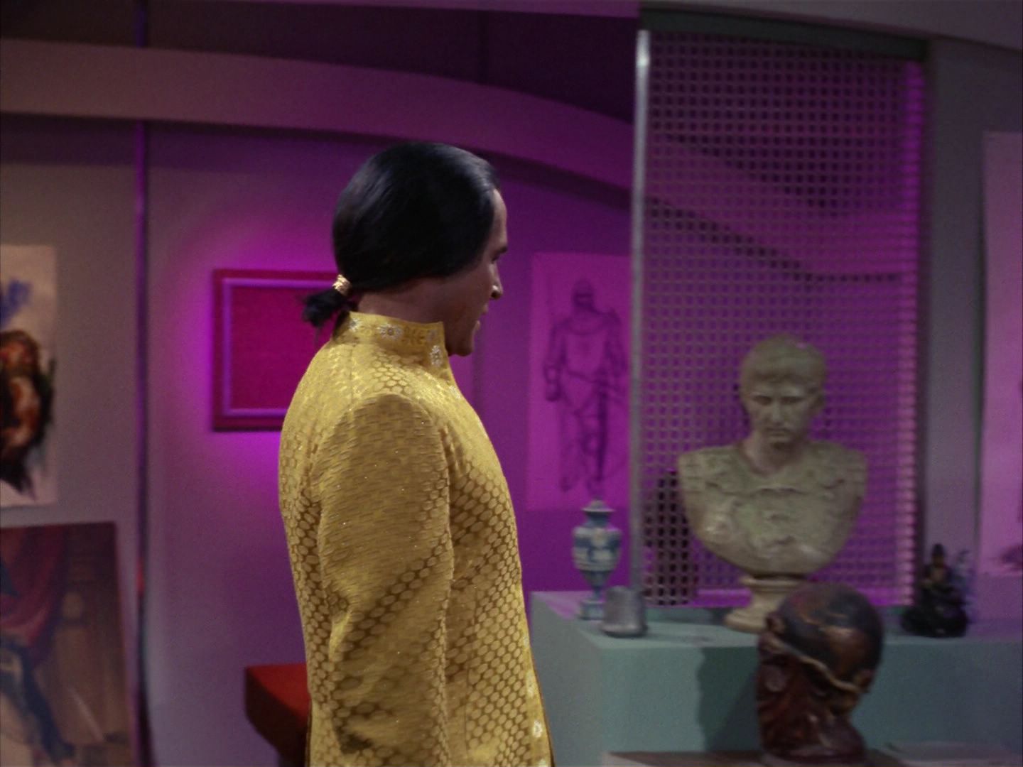 ariane179254_StarTrek_1x22_SpaceSeed_1578.jpg