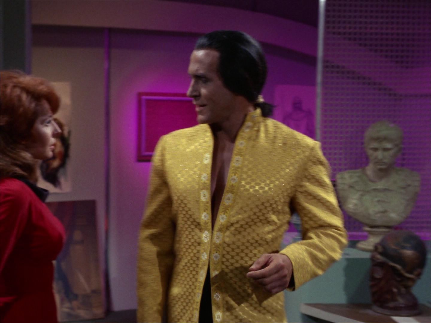 ariane179254_StarTrek_1x22_SpaceSeed_1590.jpg