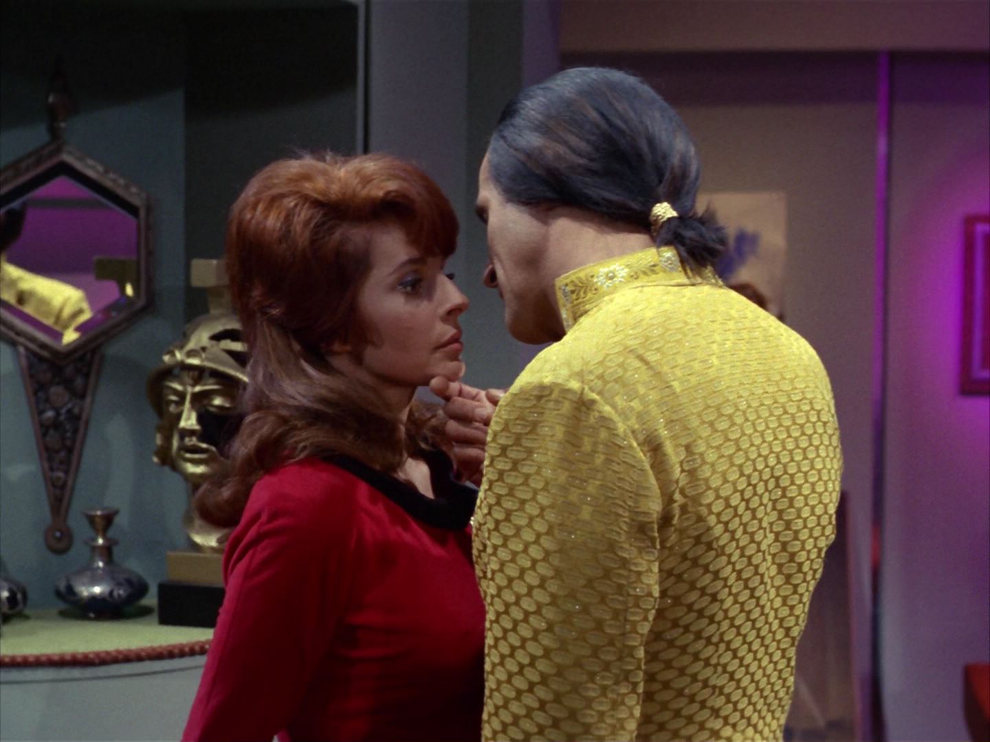 ariane179254_StarTrek_1x22_SpaceSeed_1646.jpg