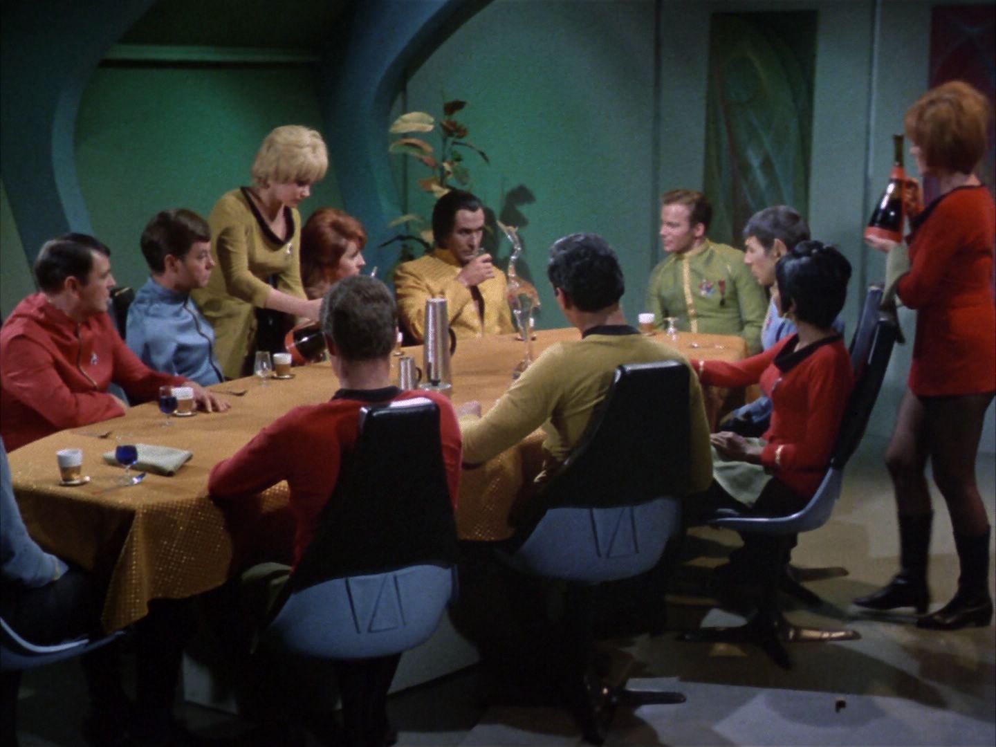 ariane179254_StarTrek_1x22_SpaceSeed_1682.jpg