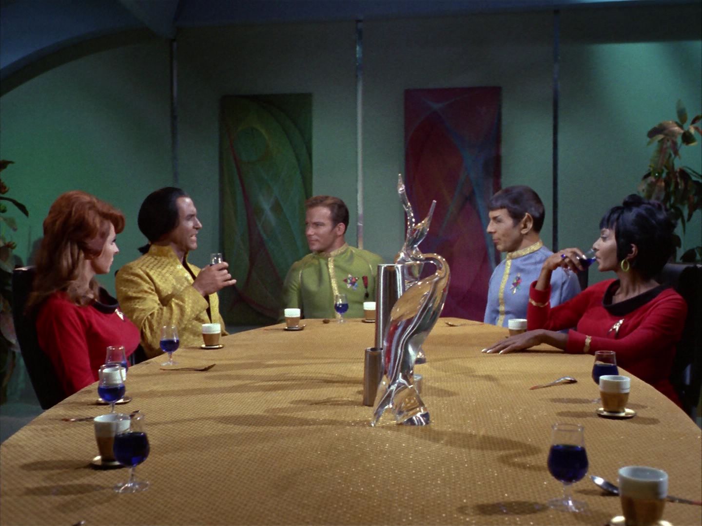 ariane179254_StarTrek_1x22_SpaceSeed_1686.jpg