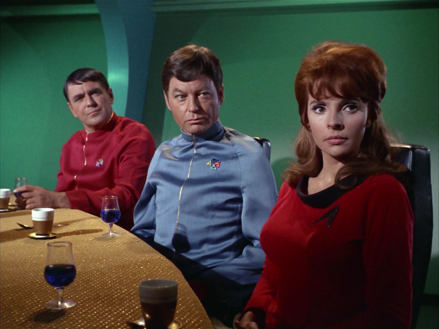 ariane179254_StarTrek_1x22_SpaceSeed_1707.jpg