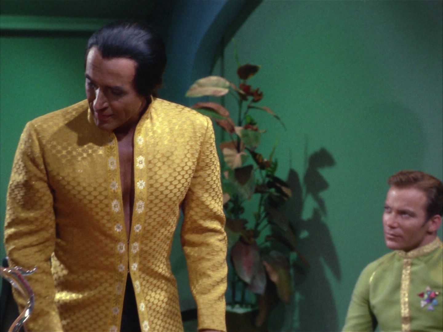 ariane179254_StarTrek_1x22_SpaceSeed_1804.jpg